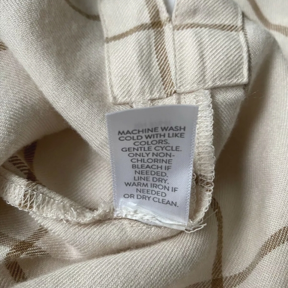 !! Sold!! J Jill Brushed-Twill Pleated-Back Shirt - Picture 10 of 10